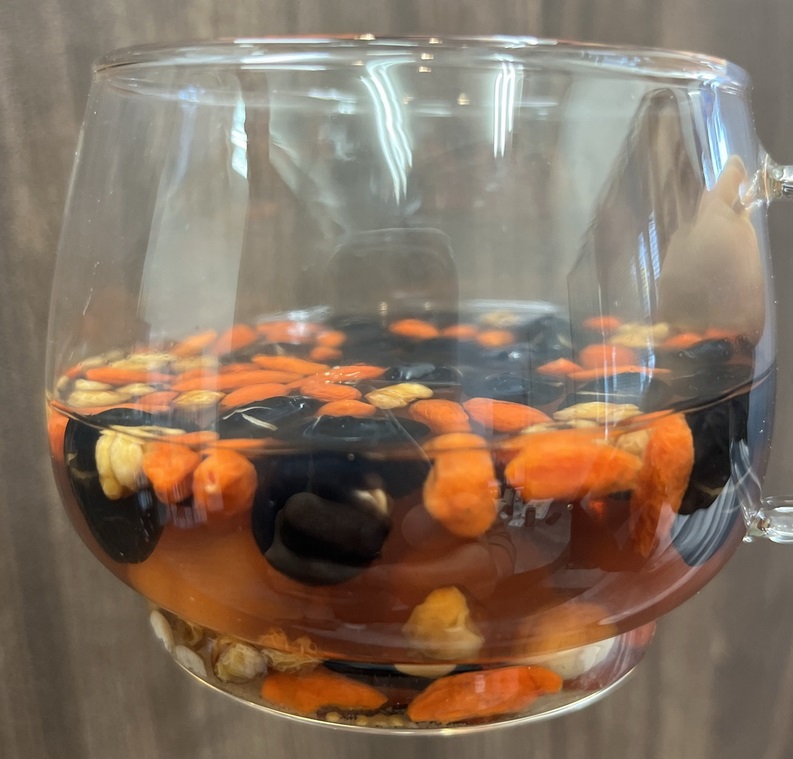 横から見た食べる薬膳茶
